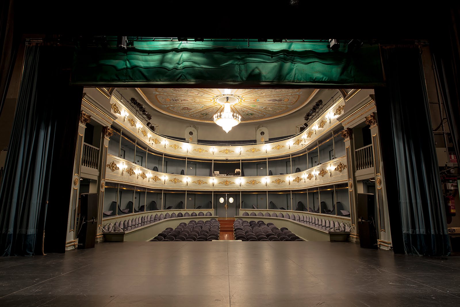 Tragicomedia de un teatro